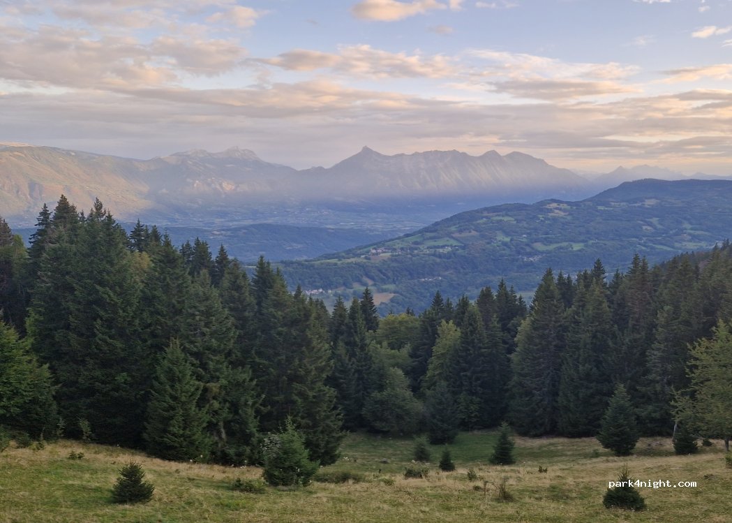 (73110) Presle - Unnamed Road — foto 2