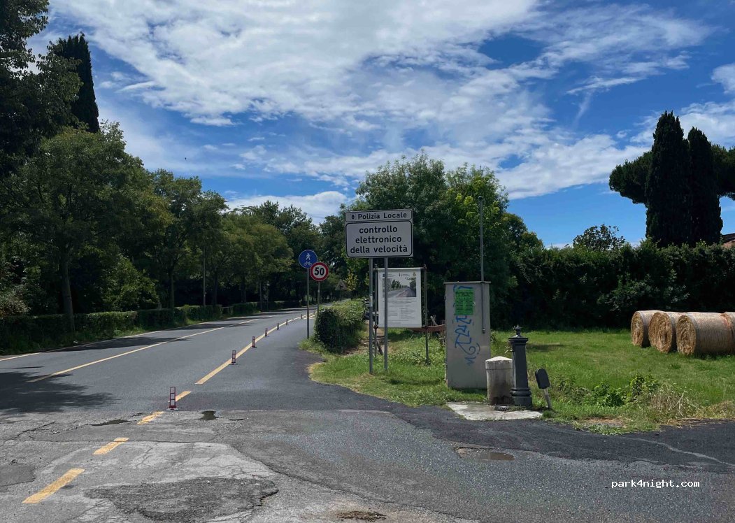 (56122) Pisa - 156a Viale delle Cascine — foto