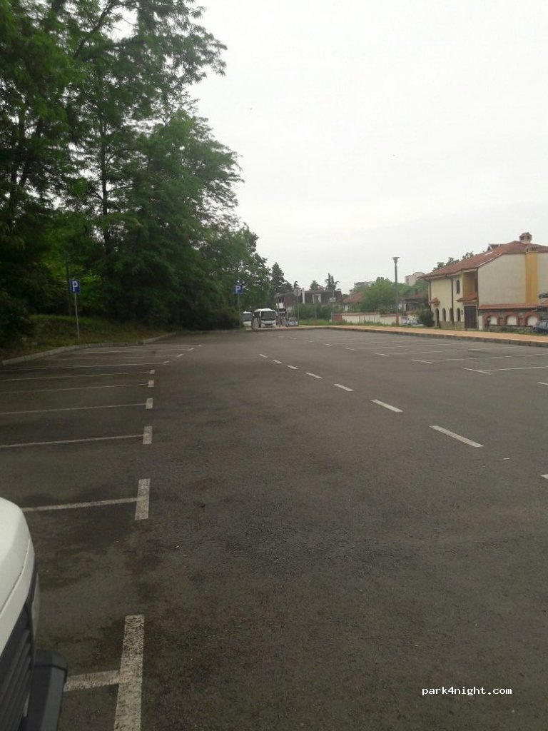 (6100) Kazanlak - 80 ulitsa — foto