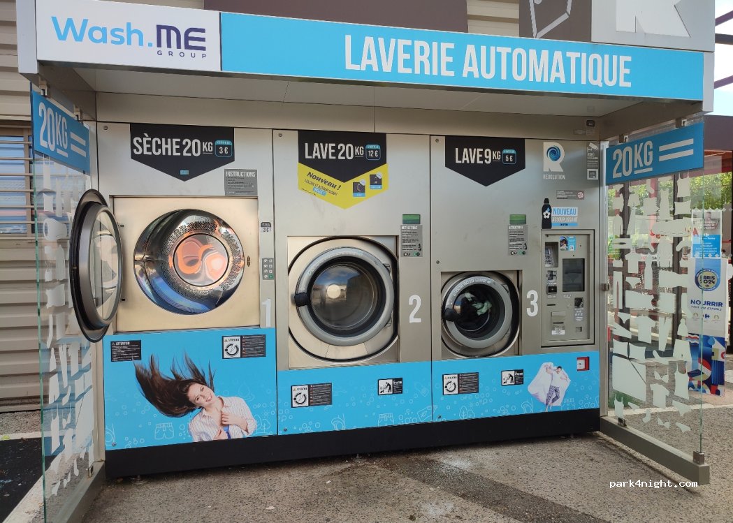 (46100) Figeac - 9 Avenue Président Georges Pompidou — foto