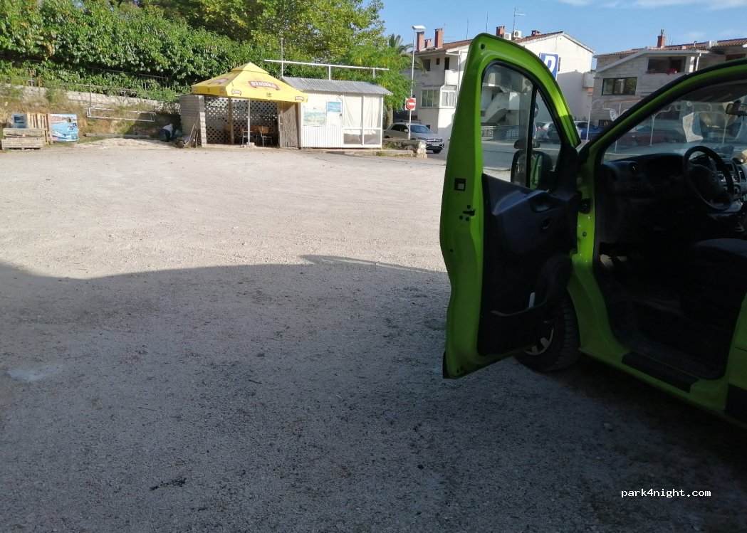 (21300) Makarska - 7 Ulica Stjepana Ivičevića — foto