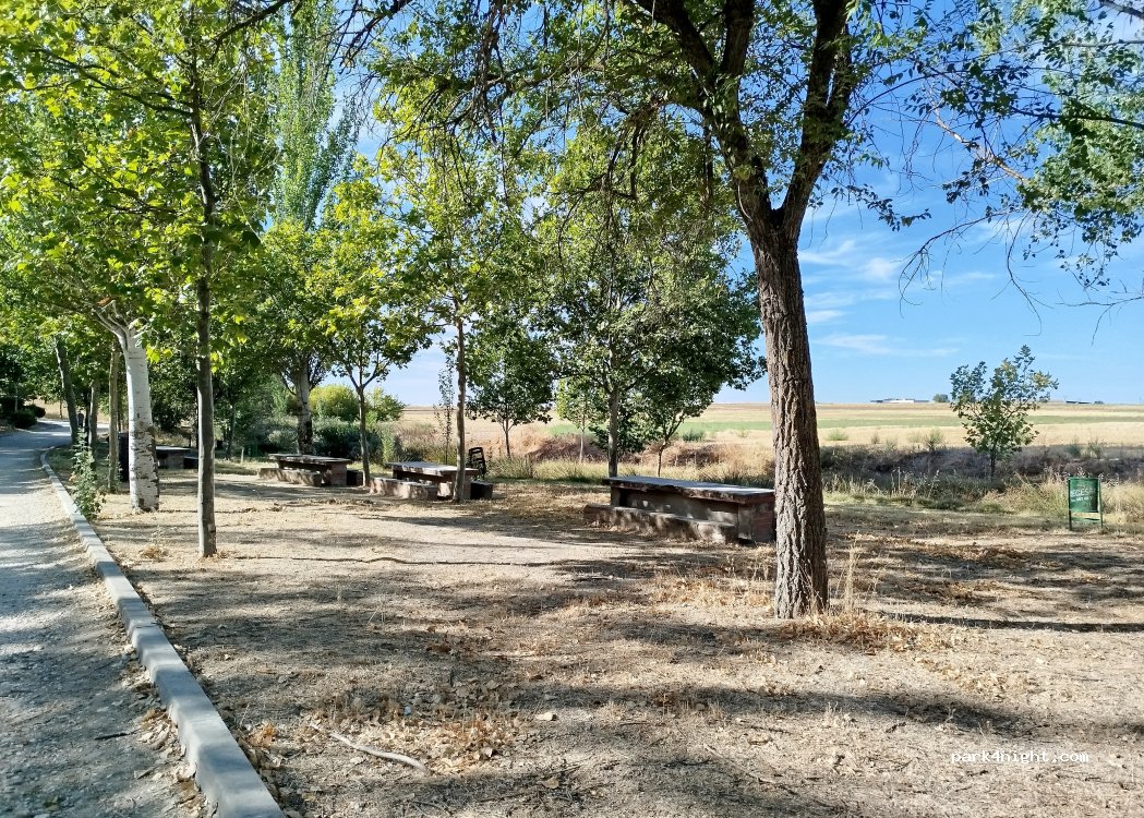 () Humanes de Madrid - Unnamed Road — foto 4