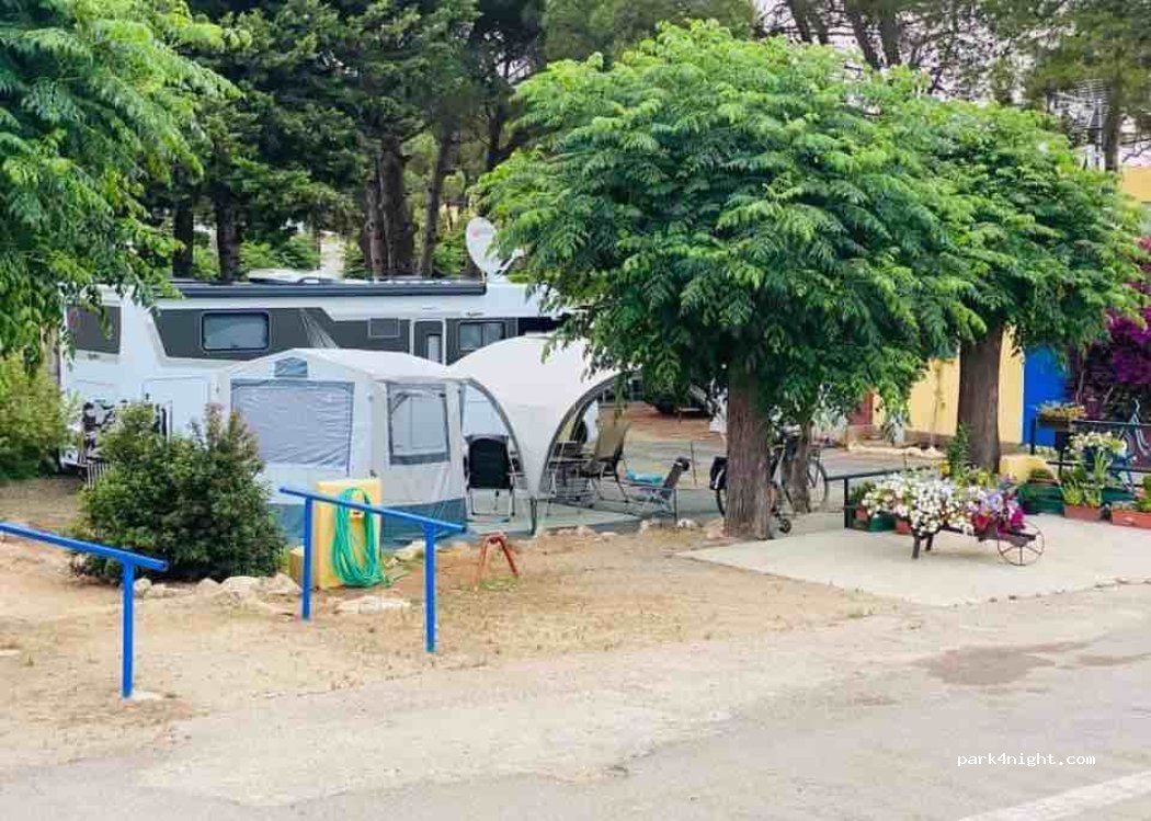 Camping Riells de l'Escala — foto 2