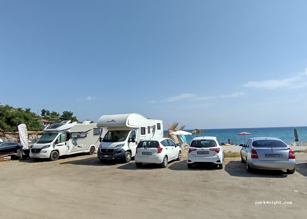 (640 04) Limenas Thassos - Unnamed Road — foto 2