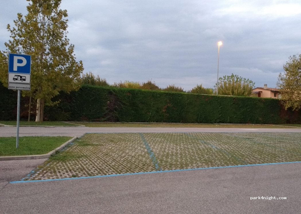 (25019) Sirmione - Parcheggio Tiglio — foto 2