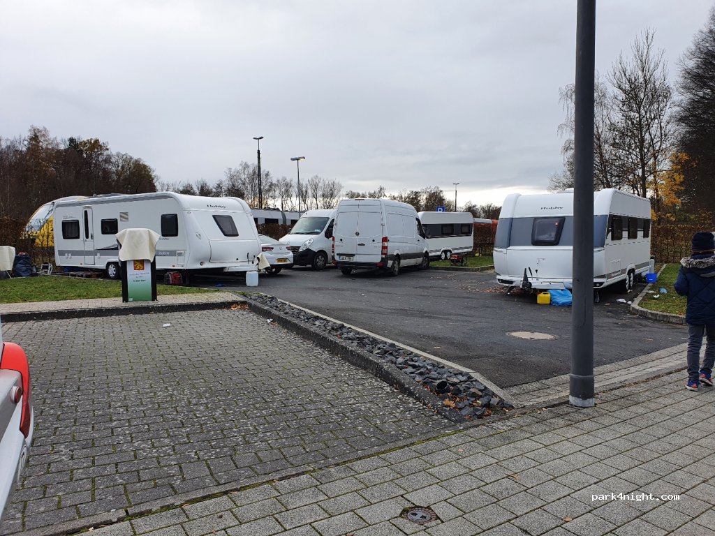 Wohnmobilstellplatz Altenkirchen — foto 2