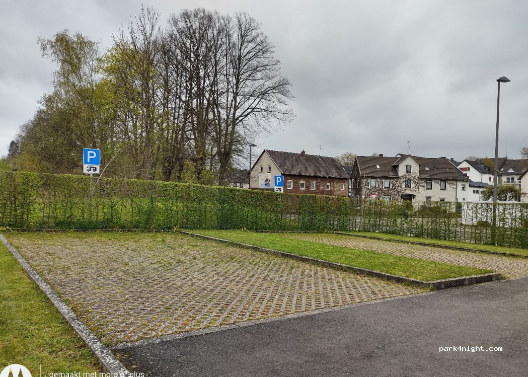 Wohnmobilstellplatz Altenkirchen — foto 3