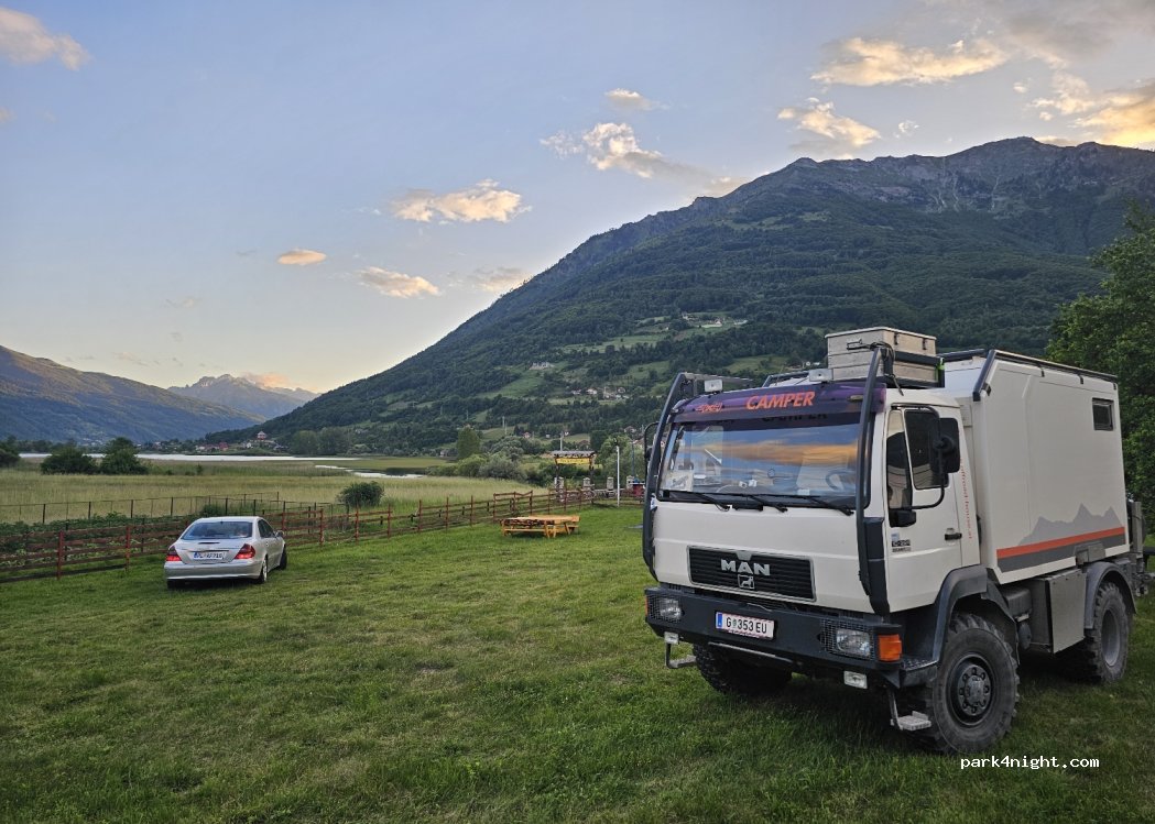Plav Lake Camping — foto