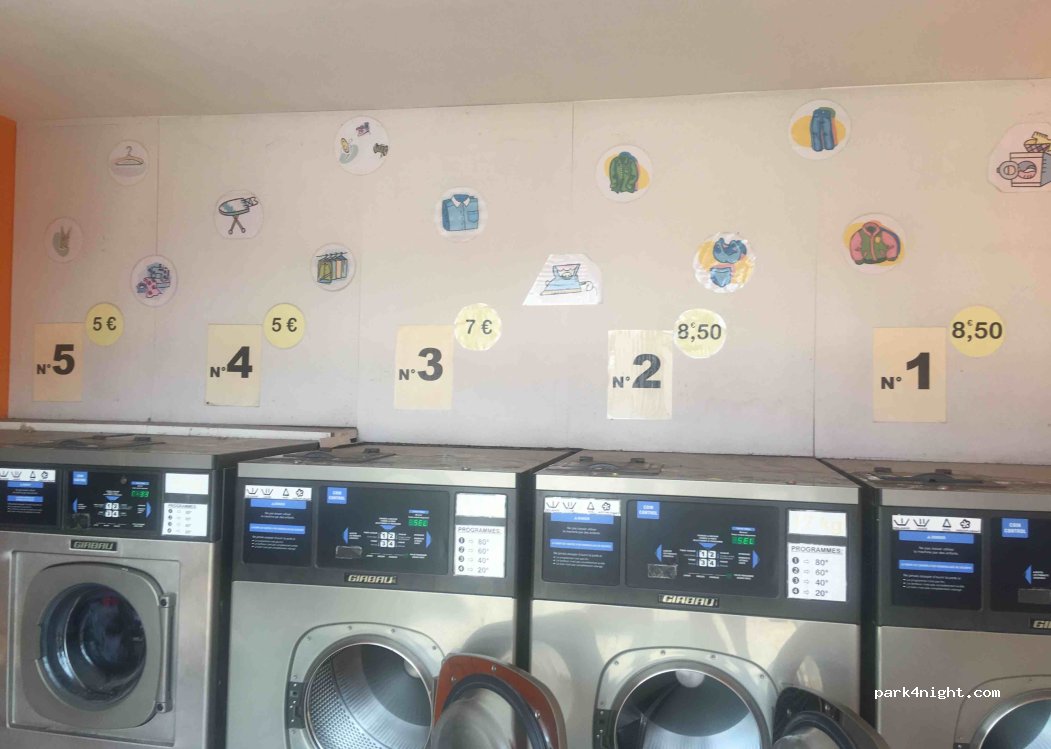 (30300) Beaucaire - 2 Rue Pasteur — foto 3