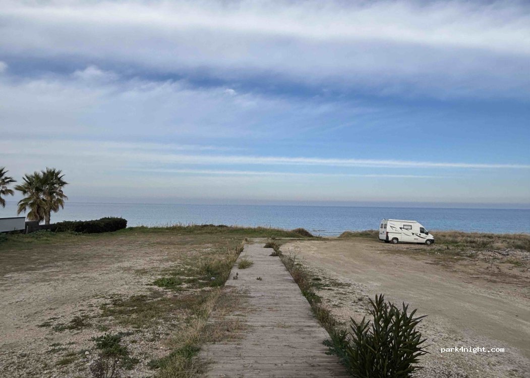 (86039) Termoli - 19 Strada Statale 16 — foto 5