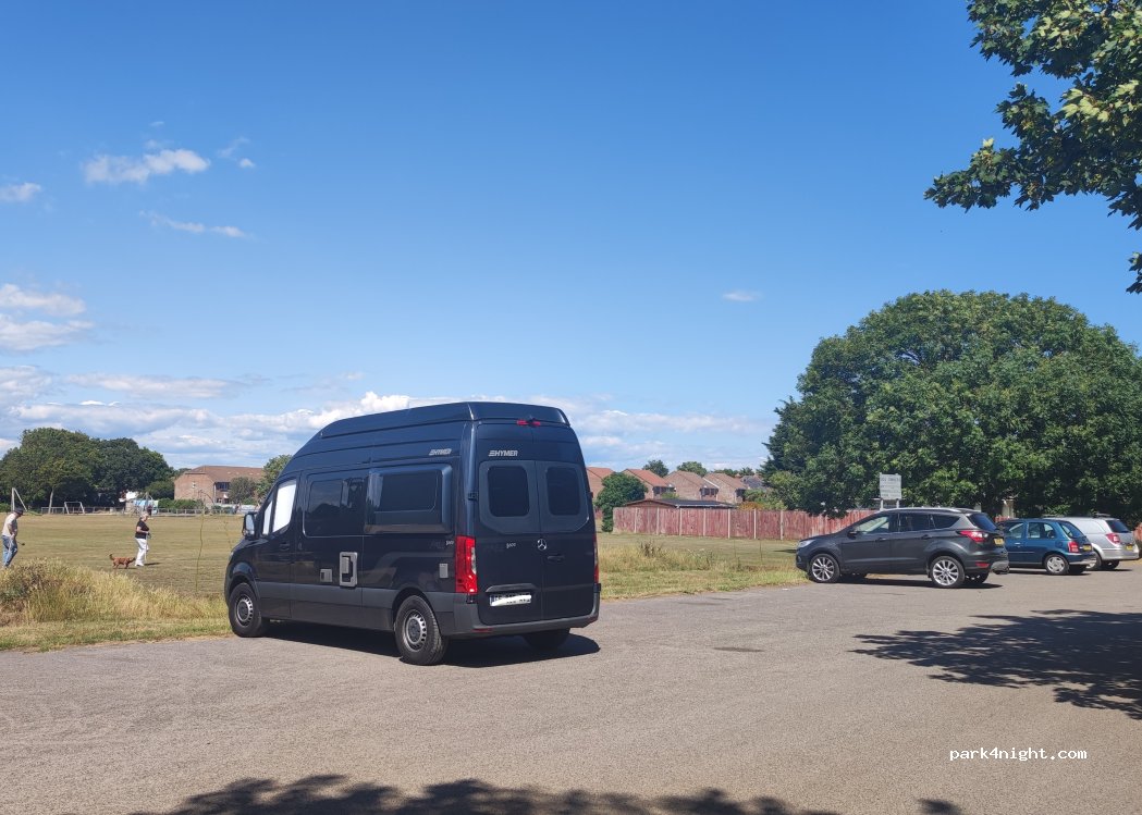 (PO11 9LT) Hayling Island - 14 Harold Road — foto