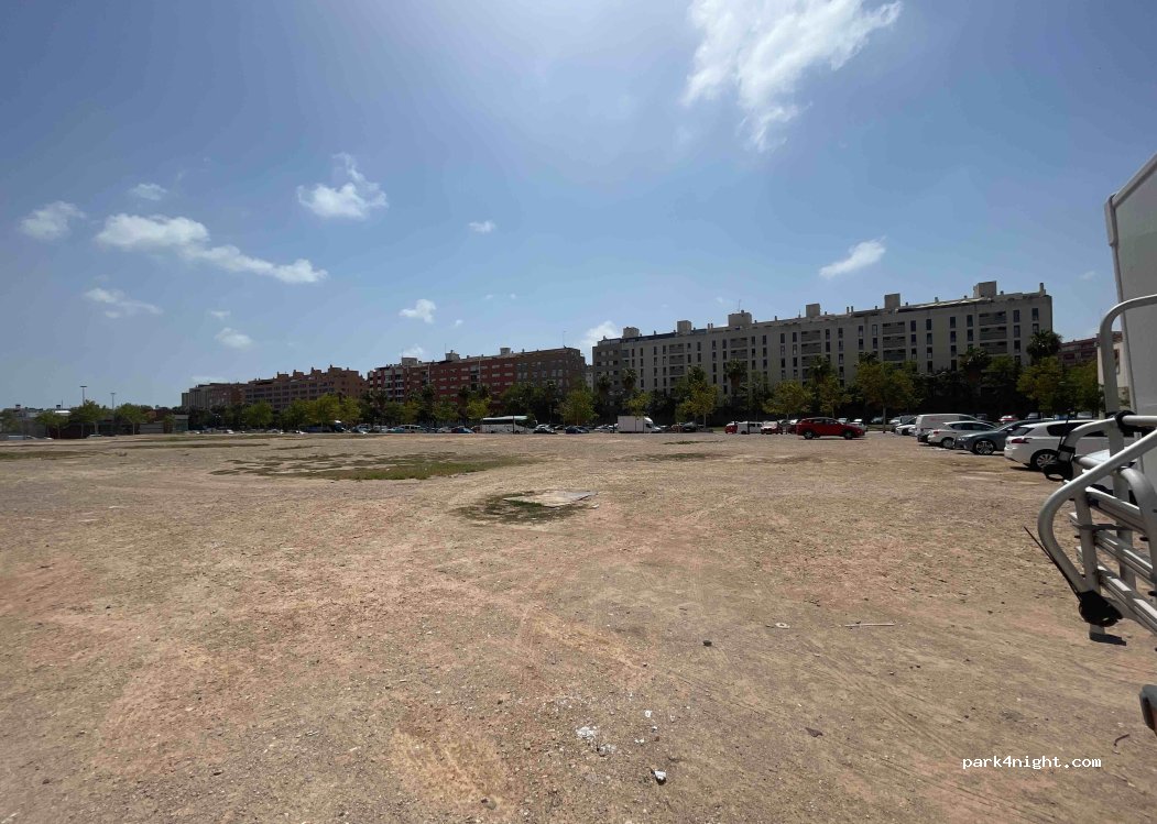 (46025) València - 3 Avinguda del Levante U.D. — foto