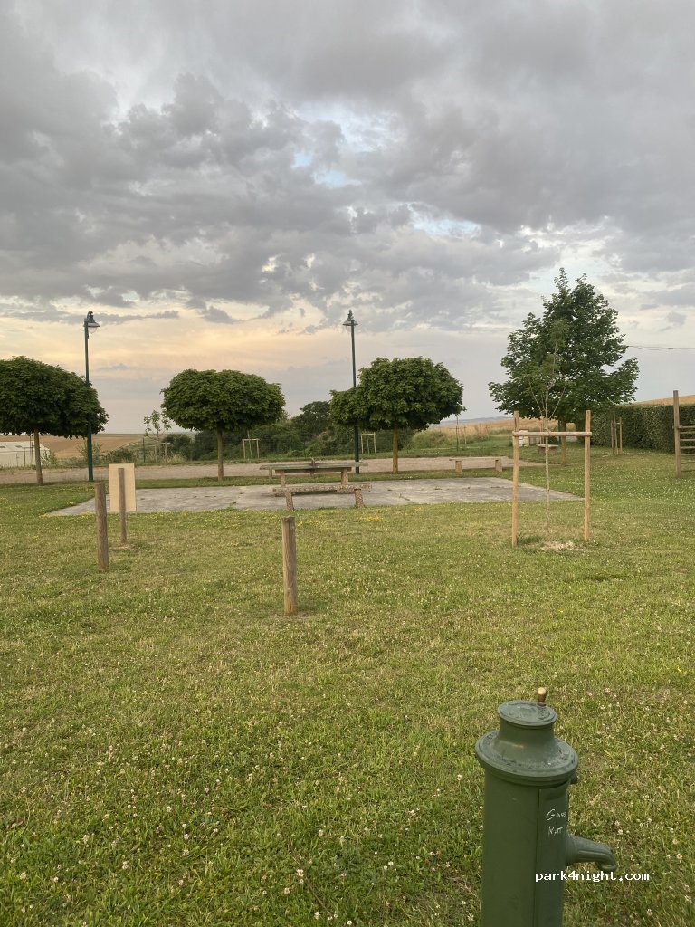 Christine et Paul vous accueillent au coeur du vignoble champenois. — foto 4
