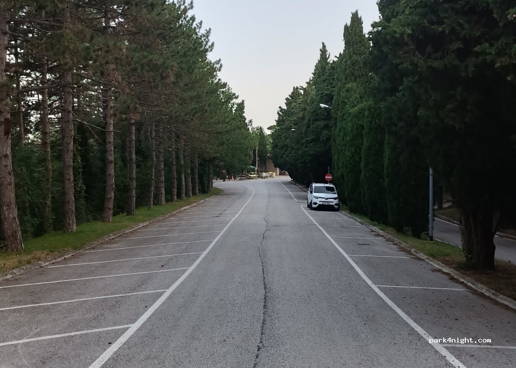 (47890) San Marino di Urbino - 10 Viale del Cimitero — foto