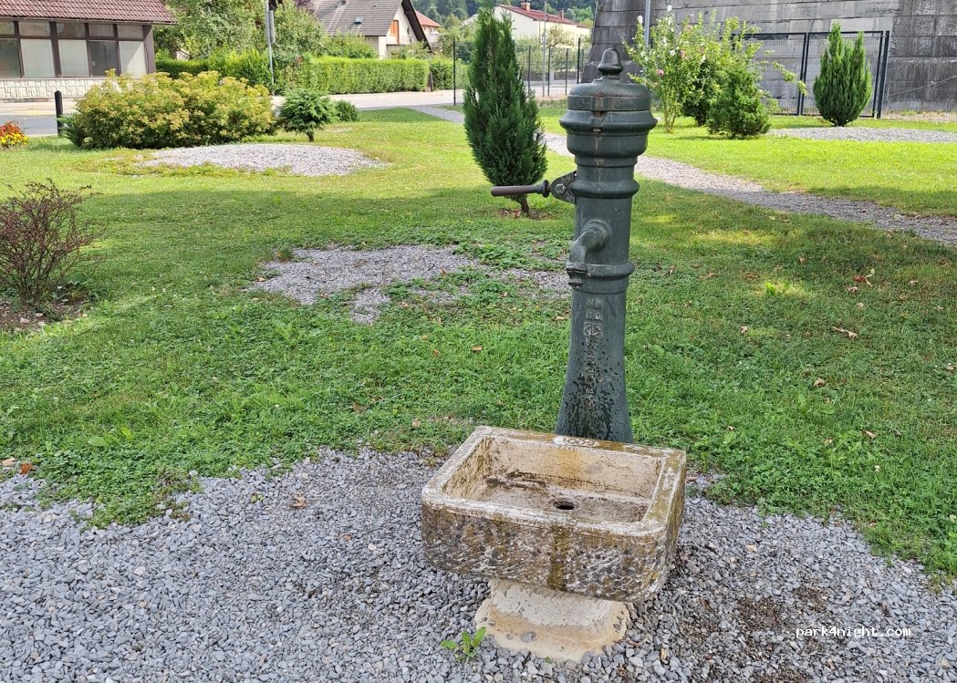 (1353) Borovnica - 17 Zalarjeva cesta — foto
