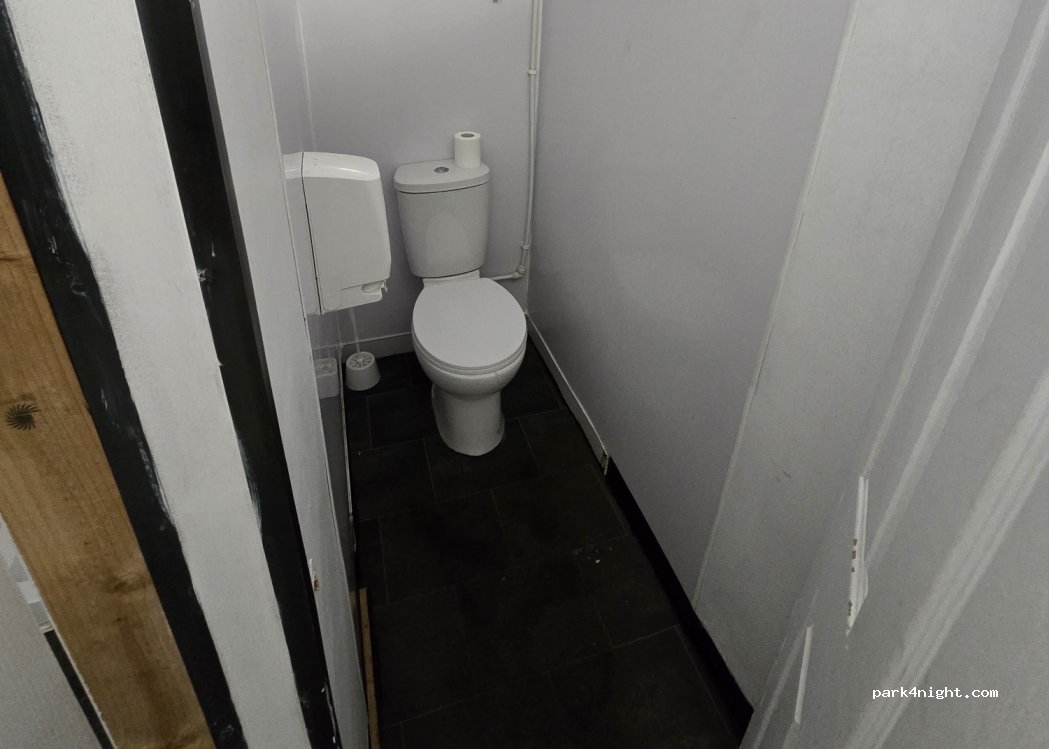 (ML2 9BG) Newmains - 101c Main Street — foto