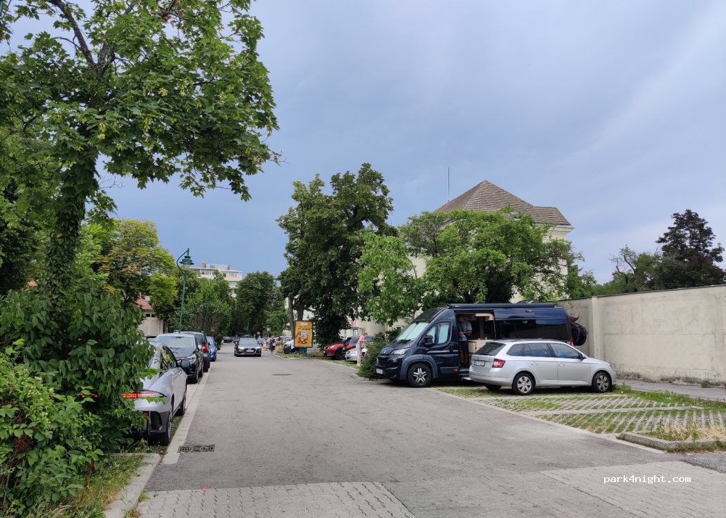 (2340) Mödling - 9 Friedrich Schiller-Straße — foto