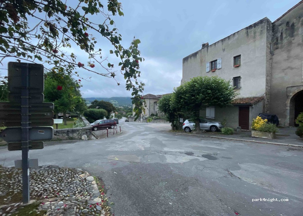 (09190) Saint-Lizier - 2 Chemin du Parc — foto