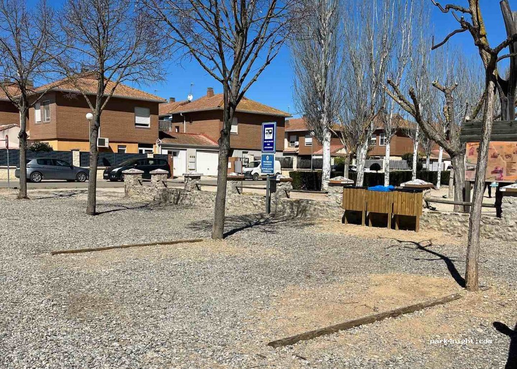 (22200) Sariñena - 42 Avenida de Fraga — foto 2