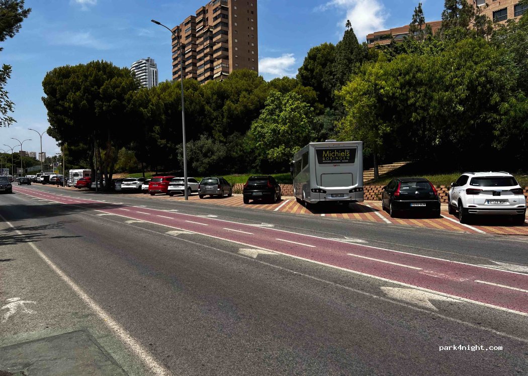 (03502) Benidorm - 16 Avinguda de la Vila Joiosa — foto 2