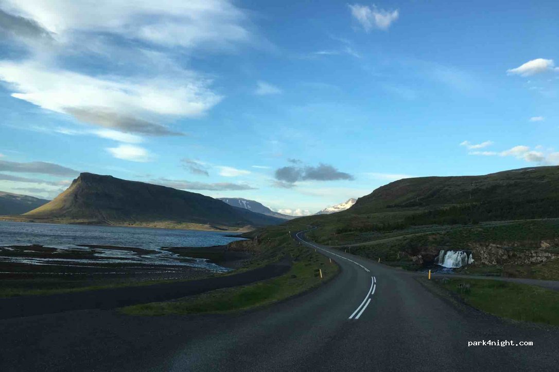 ()  - Hvalfjarðarvegur — foto