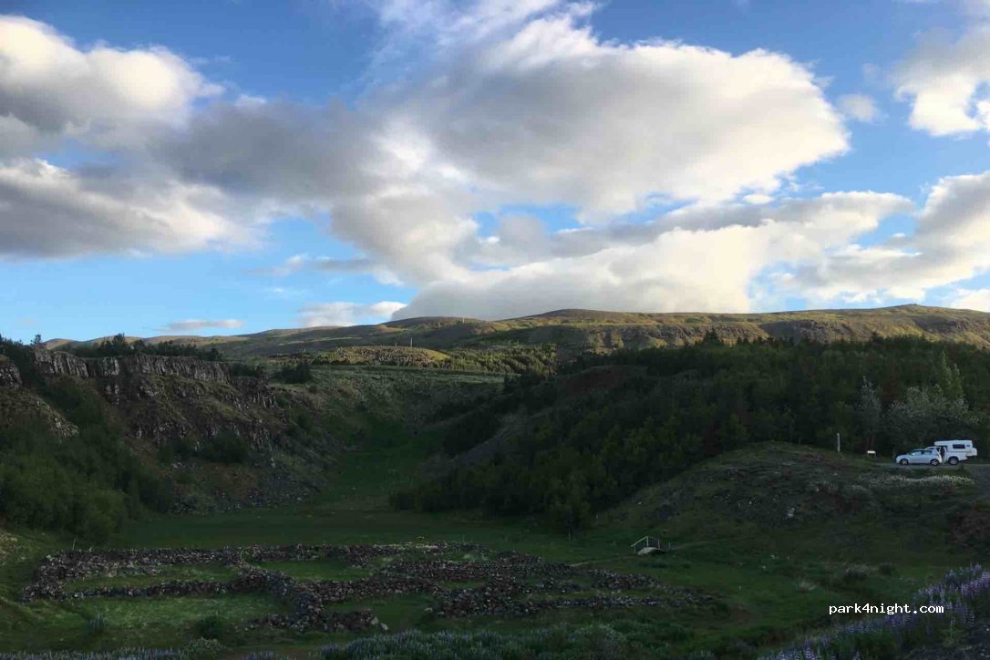 ()  - Hvalfjarðarvegur — foto 2