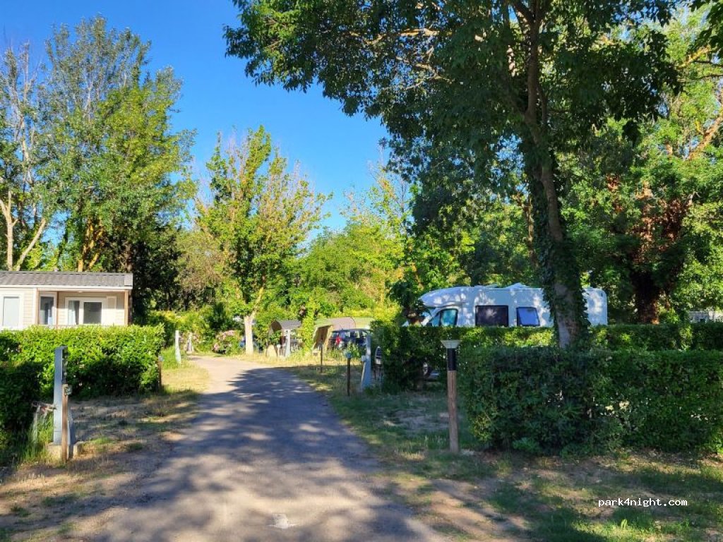 Camping Le Val de Cesse — foto 2