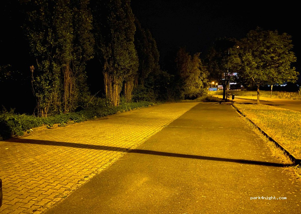 (323 00) Plzeň 1-Bolevec - U Velkého rybníka 93 — foto
