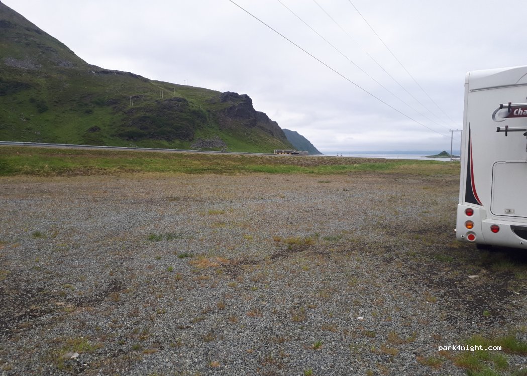 (9766) Nordkapp - 25 Sarnesøra — foto