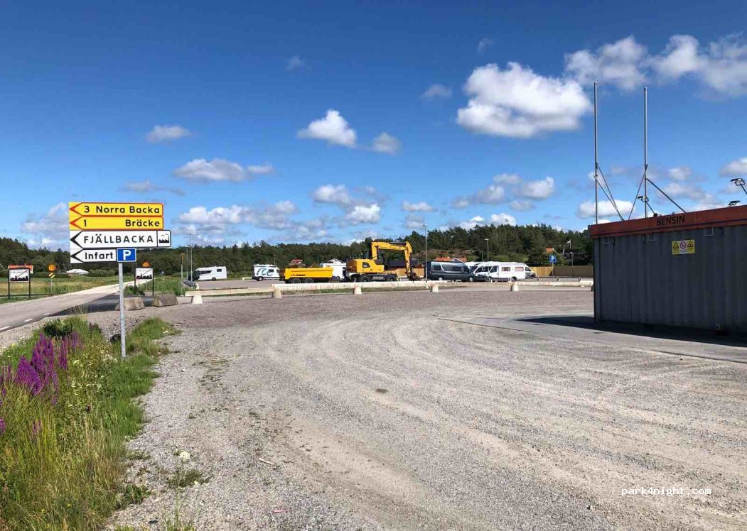 (457 41) Fjällbacka - 1 Gamla Stämmenvägen — foto