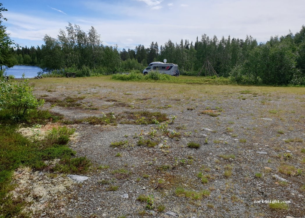 (912 70) Marsfjäll - — foto