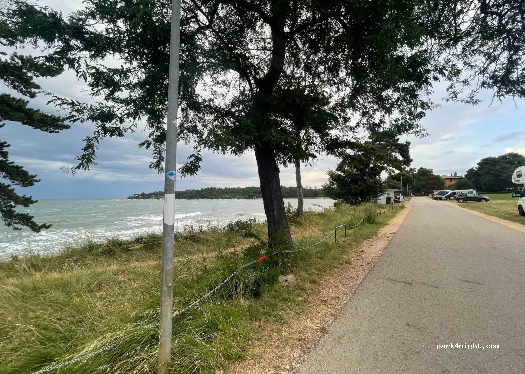 (52470) Bašanija - 20A Svjetionicarska ulica — foto