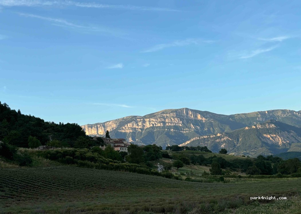 (26150) Montmaur-en-Diois - 365 Route du Serre Laval — foto