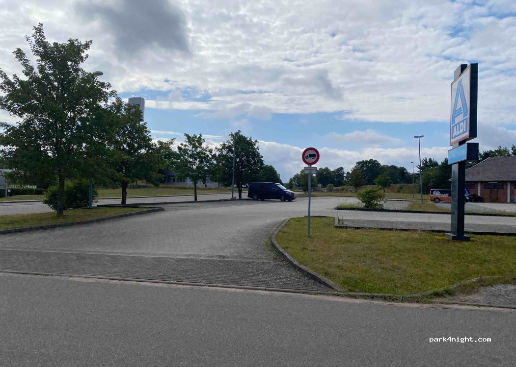 (16798) Fürstenberg/Havel - 7 Hans-Günter-Bock-Straße — foto