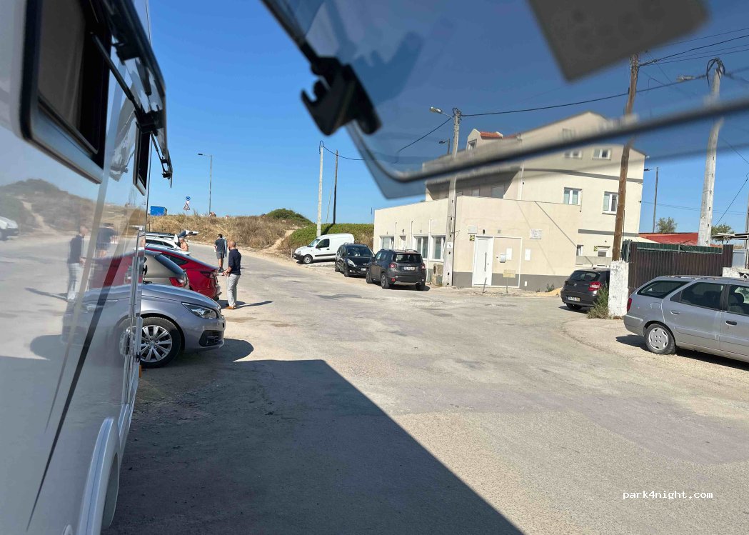 (2825) Costa da Caparica - 1 Rua da Praia — foto 2