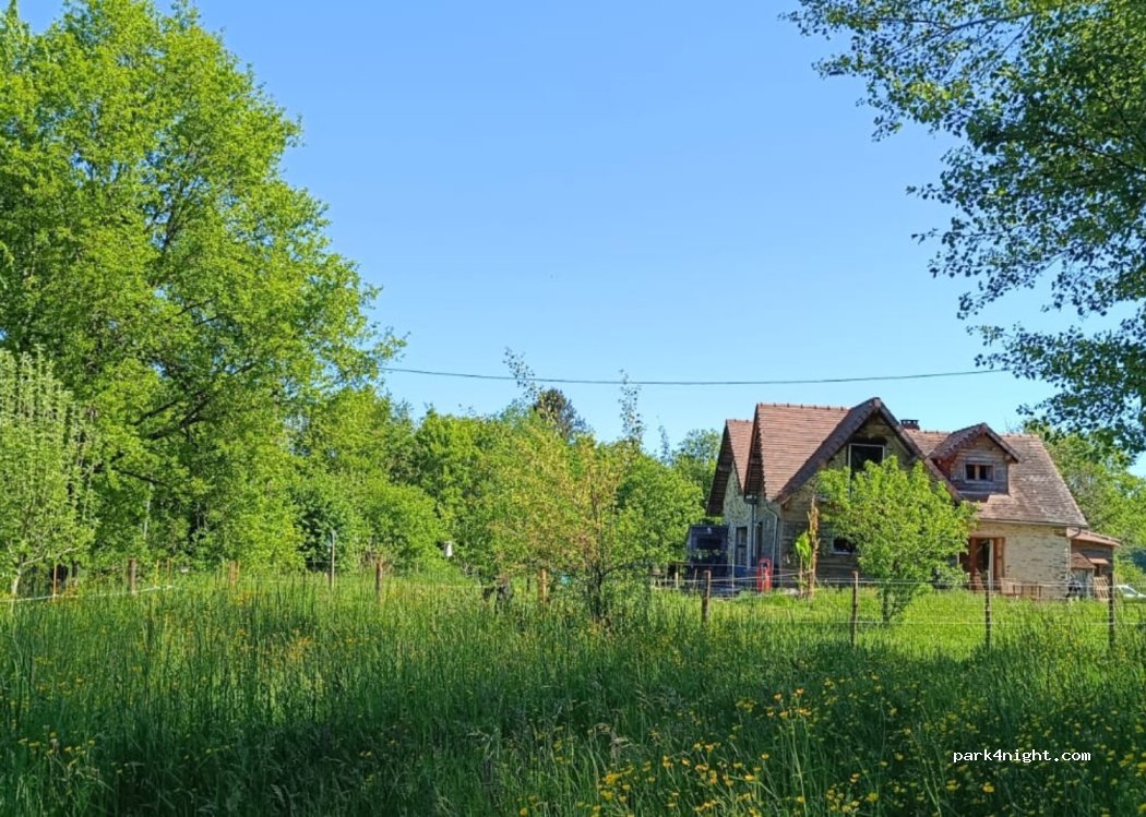 (24270) Savignac-Lédrier - 83 Route des Lilas — foto
