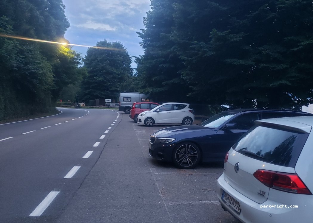 (21016) Luino - 3 Via della Vittoria — foto 2