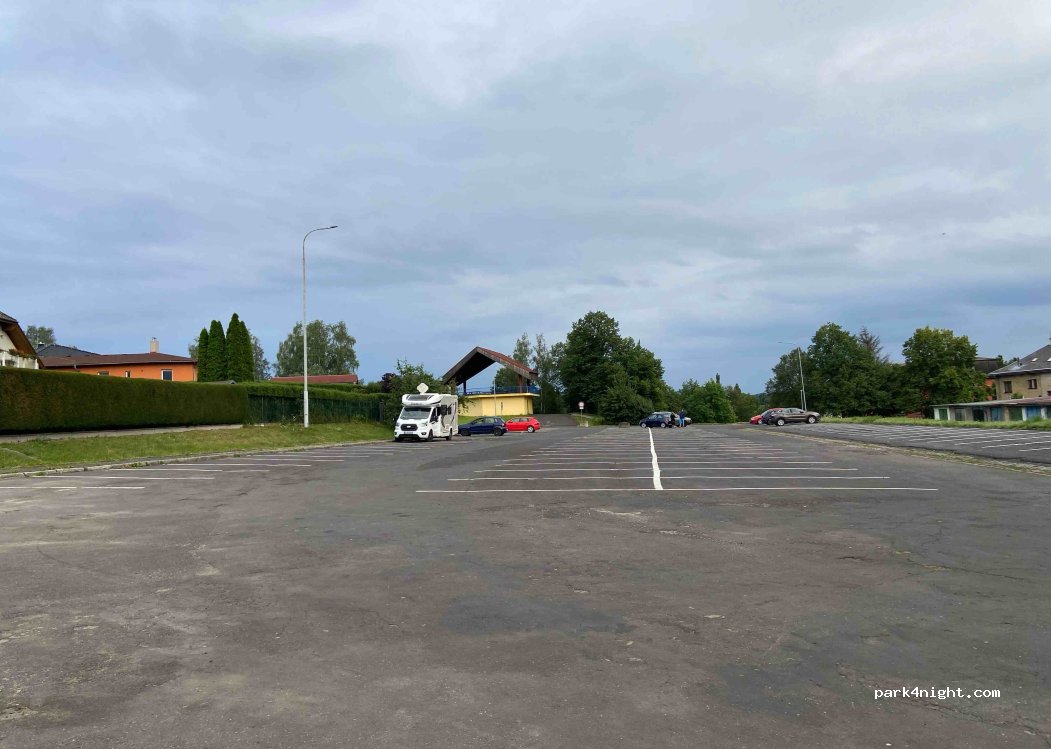 (363 01) Ostrov nad Ohří - Pod Křížkem — foto