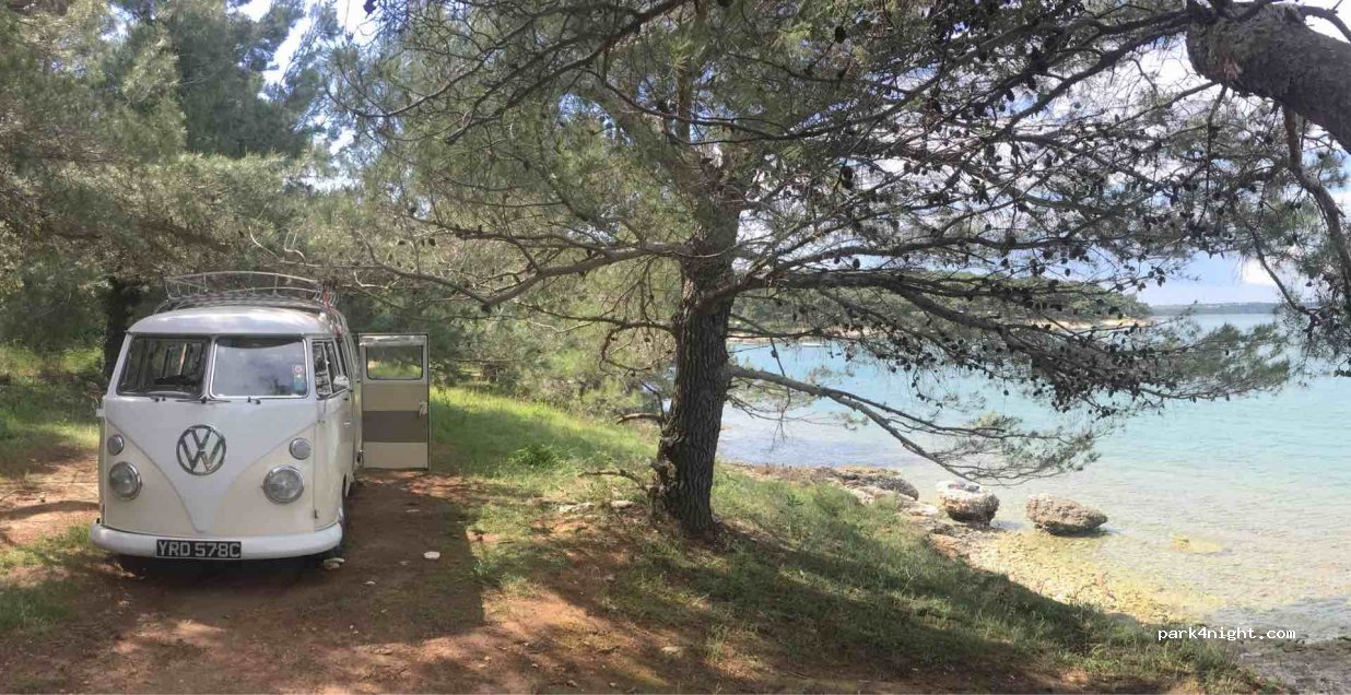 (52100) Premantura - 180 Munte — foto