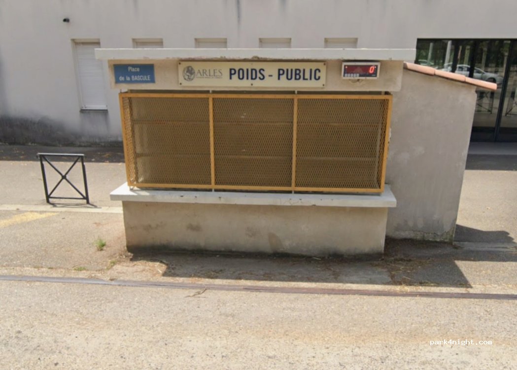(13280) Arles - 51 Route de la Crau — foto