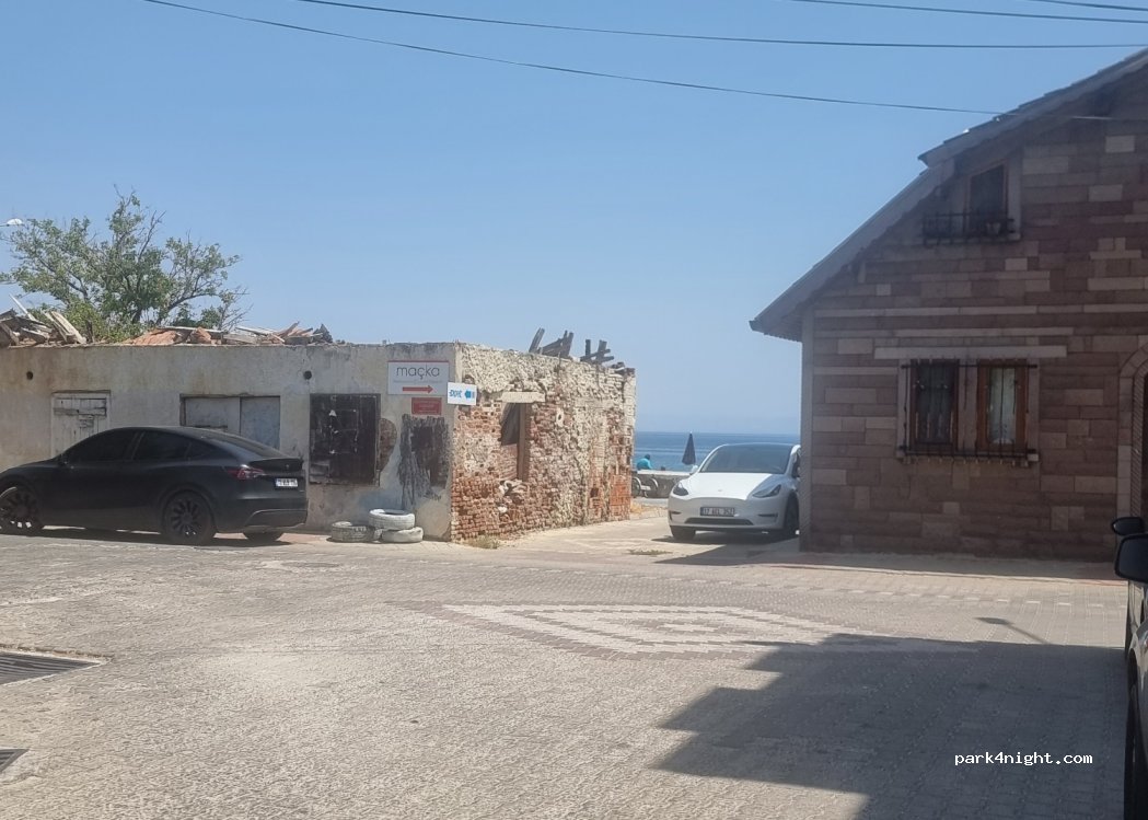(17980) Ayvacık - 2 Doktor Fazııl Küçük Sokak — foto 3