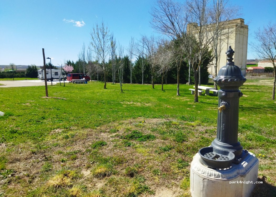(09342) Santa María del Campo - 1 Calle Polideportivo — foto 3