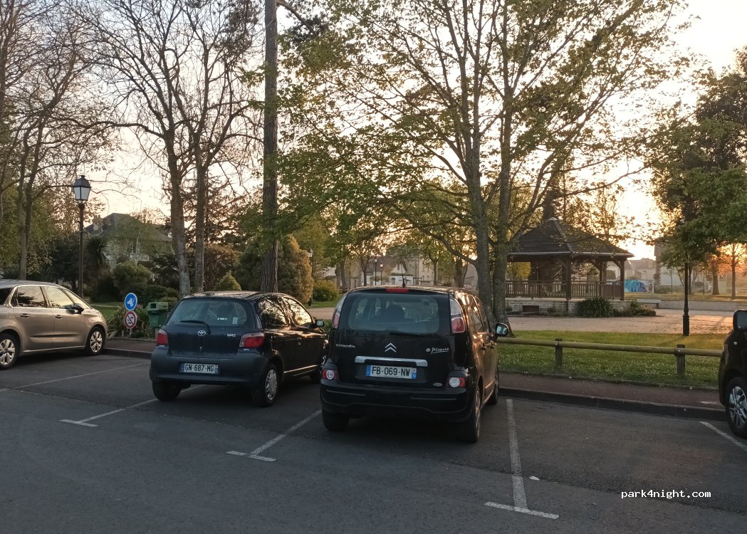 (14750) Saint-Aubin-sur-Mer - 1 Avenue Roger — foto 2