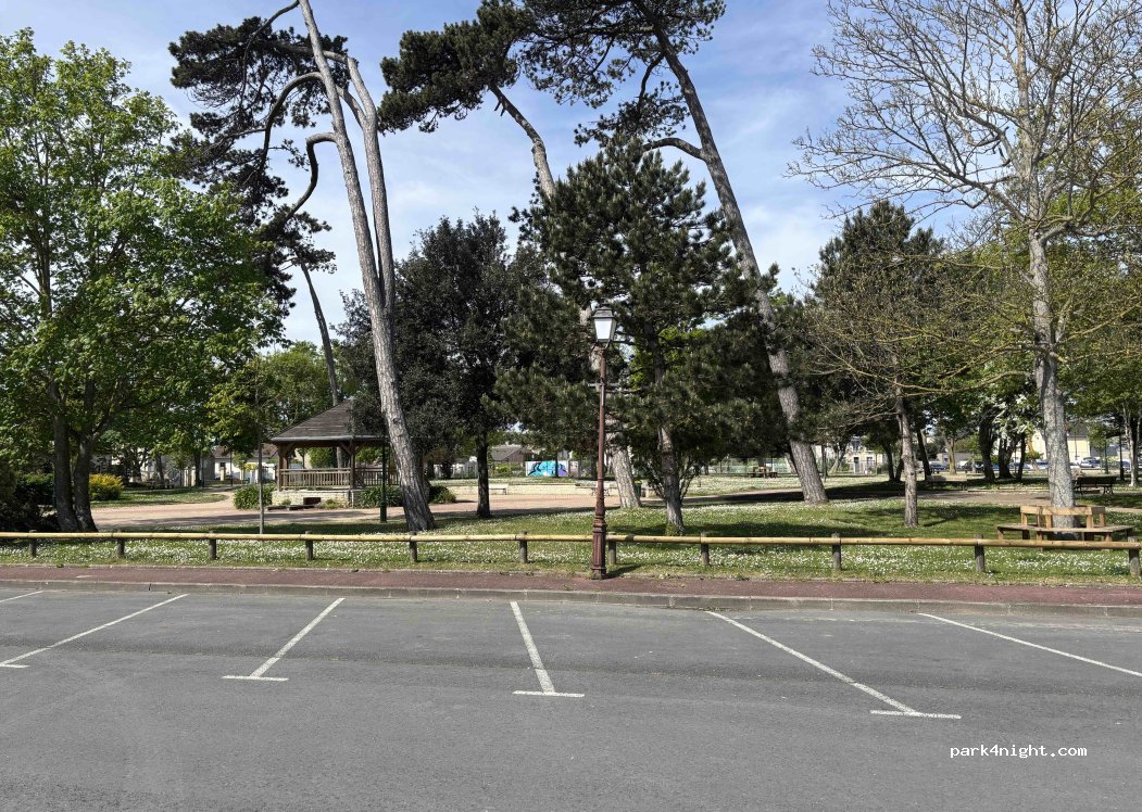 (14750) Saint-Aubin-sur-Mer - 1 Avenue Roger — foto 4