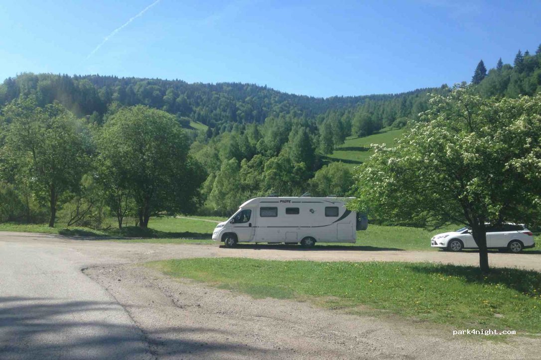 (034 03) Ružomberok - Unnamed Road — foto