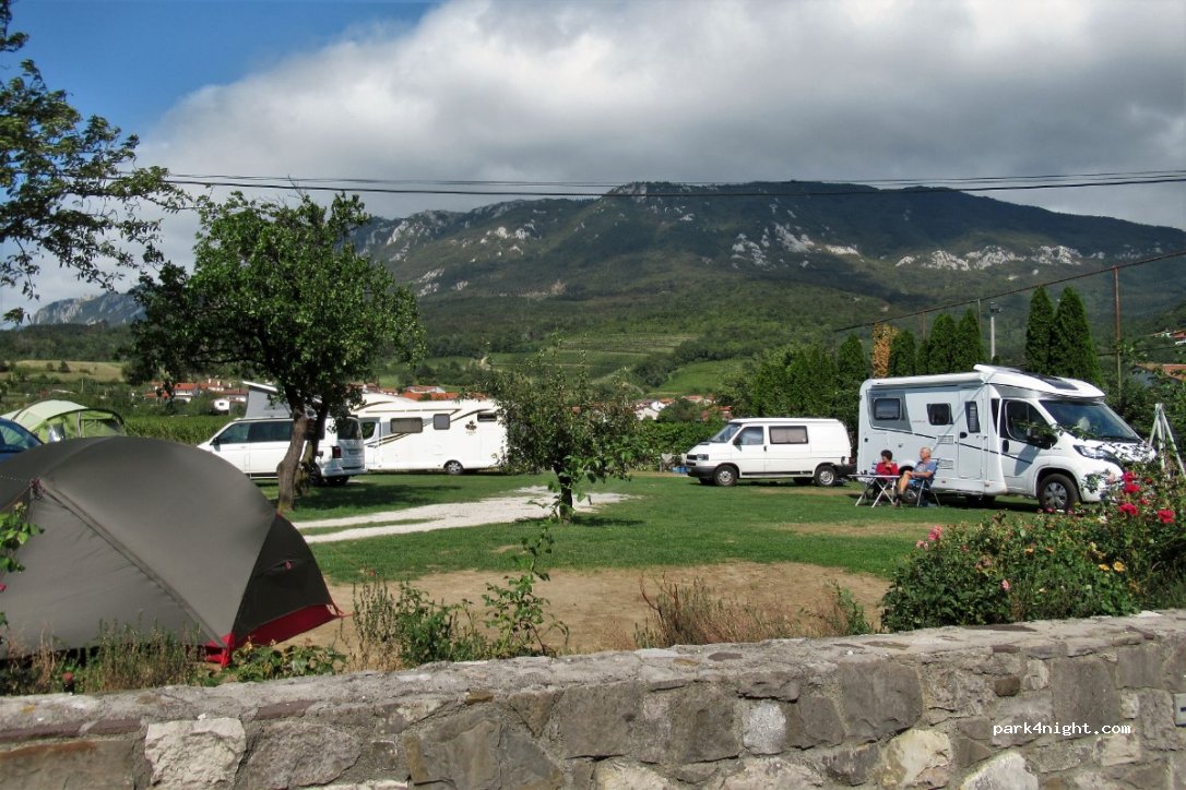 Kamp Vrhpolje — foto