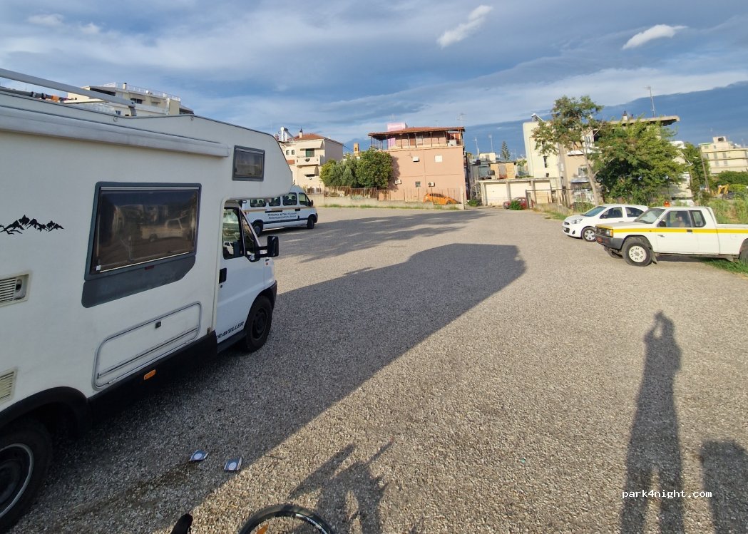 (271 00) Pirgos - & Dragatsaniou — foto 2