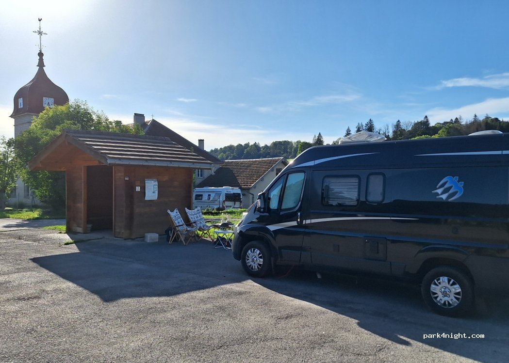 (25500) Les Combes - 4 Place de la Colombière — foto