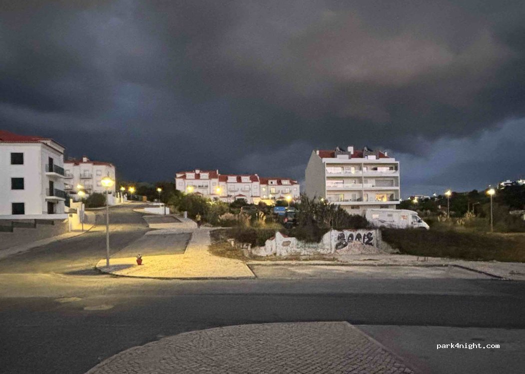 (2655-350) Ericeira - 8 Rua Ribeira da Baleia — foto 2