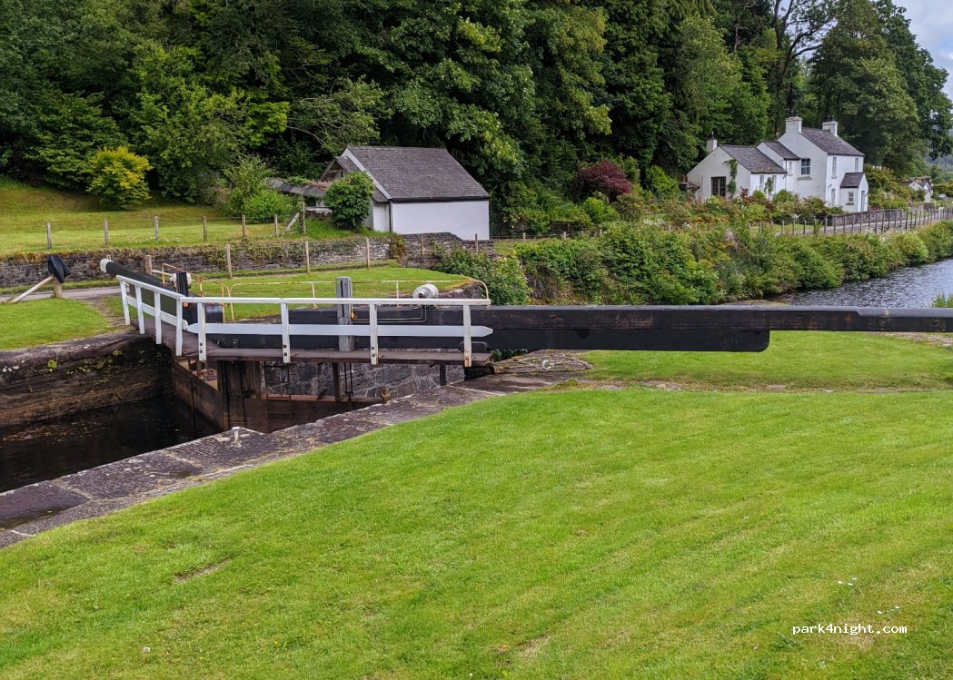 (PA31 8SQ) Lochgilphead - 2 B841 — foto